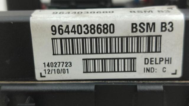 Unidade de dispositivos de segurança Peugeot 406 8B