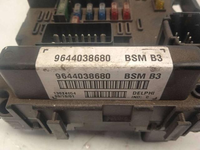 Unidade de dispositivos de segurança 9644038680 PEUGEOT