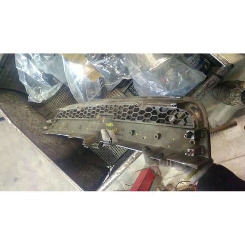 Grelha do radiador Chevrolet Captiva 1 C100