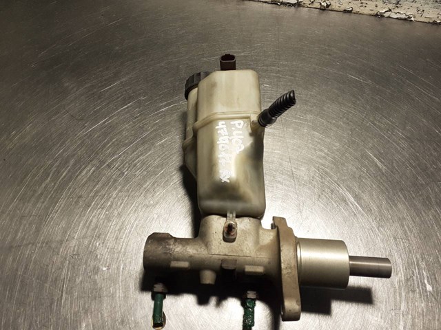 Cilindro mestre do freio Peugeot 407 6E