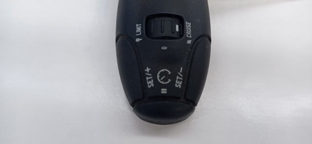 PEUGEOT 96470494XT в наличии Кривой Рог