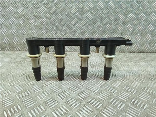Bobina de ignição 96476979 GM