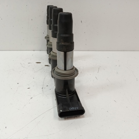 Bobina de ignição 96476979 GM