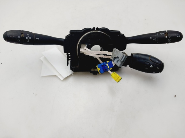 Comutador instalado na coluna da direção, montado 96477544XT Peugeot/Citroen