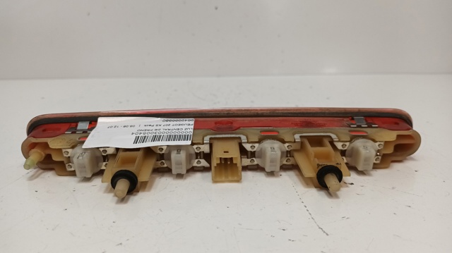 Sinal de parada traseiro adicional 9649986880 PEUGEOT