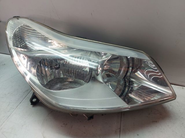 PEUGEOT 9650055880 Правая фара в наличии Ужгород