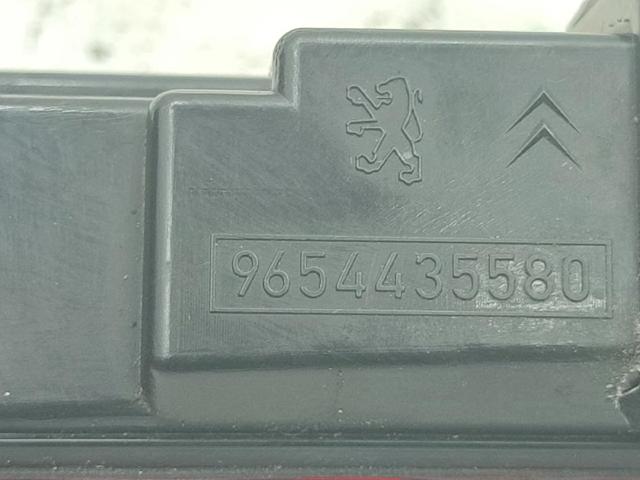 Sinal de parada traseiro adicional Citroen C4 UD