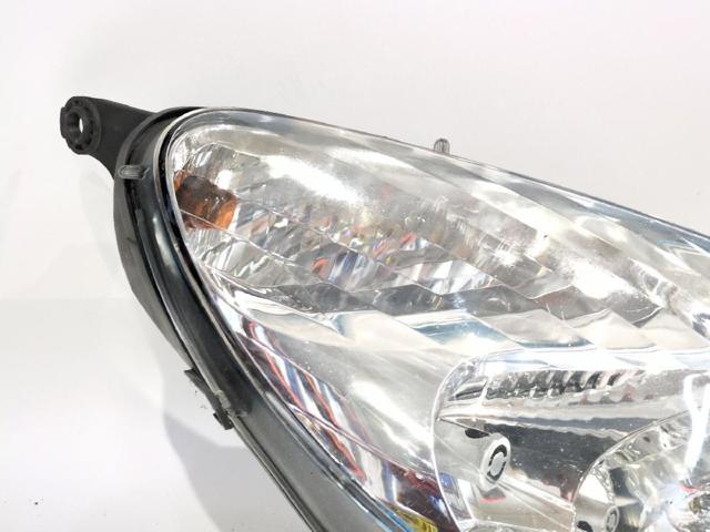 9654670880 PEUGEOT Правая фара купить в Винница