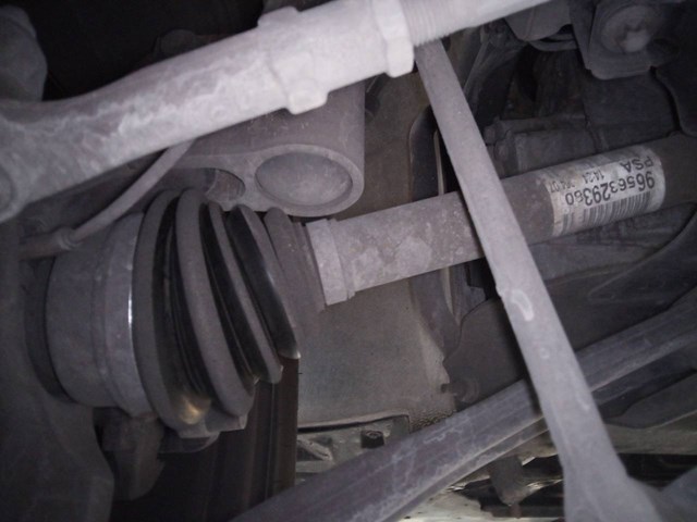 Transmissão frontal esquerda para Citroen C4 Picasso I Limousine (ud_) (2007-2013) 1.6 HDI 9Hz 9656329380
