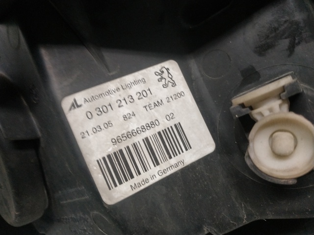 9656668880 PEUGEOT Левая фара купить в Ровно