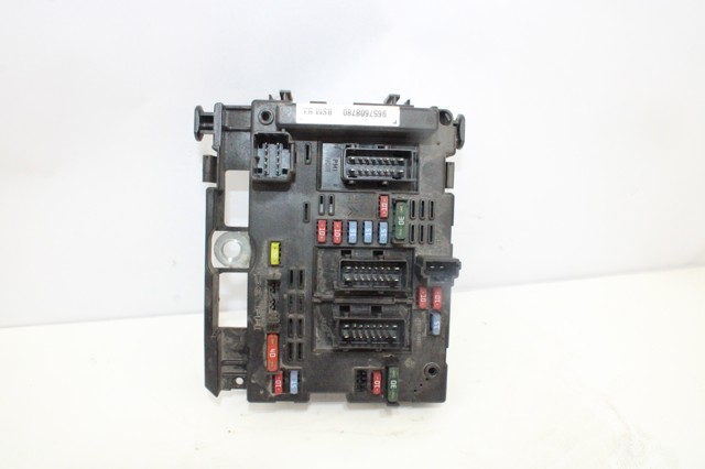 9657608780 PEUGEOT Блок предохранителей купить в Киев