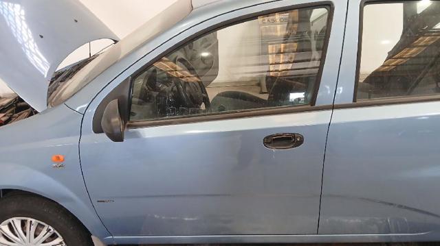 Porta dianteira esquerda Chevrolet Aveo 1 T200