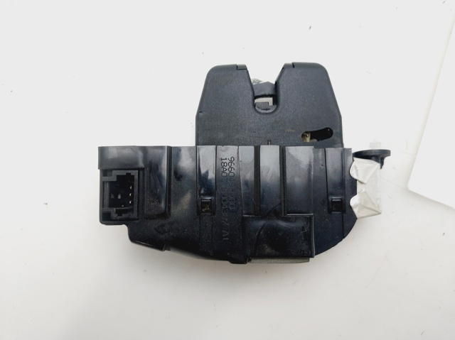 Fecho de tampa de porta-malas (de 3ª/5ª porta traseira) Peugeot 207 WA, WC