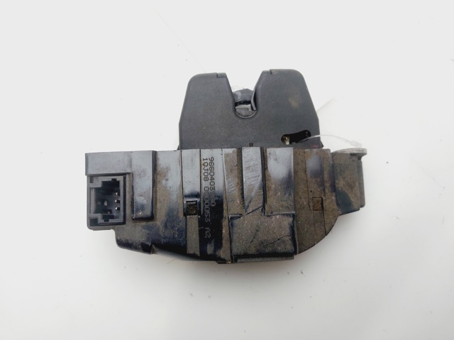 Fecho de tampa de porta-malas (de 3ª/5ª porta traseira) Peugeot 207 WA, WC