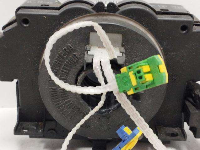 Comutador instalado na coluna da direção, montado 96605654XT PEUGEOT