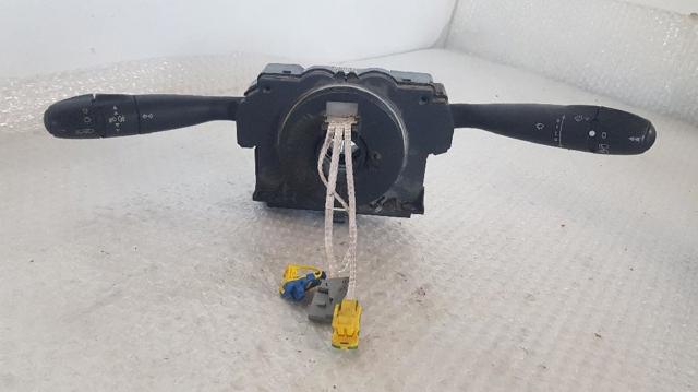 Comutador instalado na coluna da direção, montado 96605654XT PEUGEOT