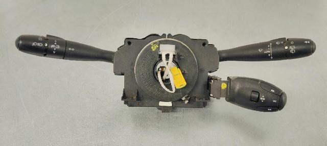 Comutador instalado na coluna da direção, montado Citroen C5 3 RD