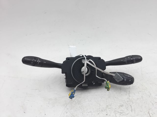 Comutador instalado na coluna da direção, montado 96605656XT Peugeot/Citroen