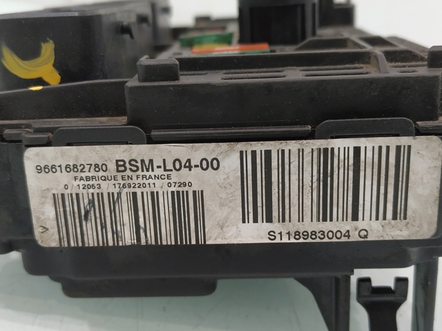 Unidade de dispositivos de segurança Peugeot Expert VF