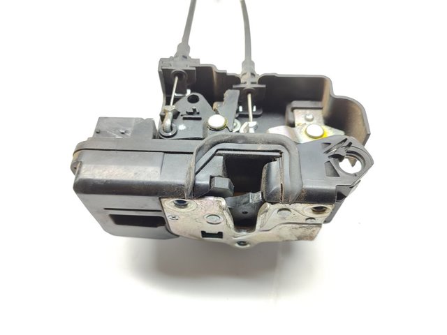 Fecho da porta dianteira esquerda Chevrolet Captiva 1 C100