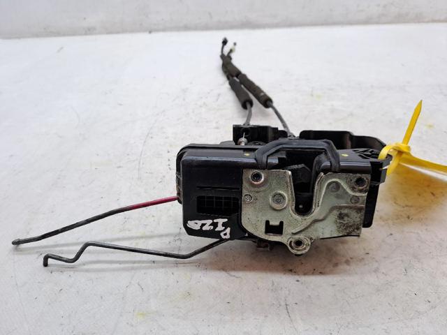 Fecho da porta dianteira esquerda Chevrolet Captiva 1 C100