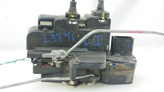 Fecho da porta dianteira esquerda Chevrolet Captiva 1 C100