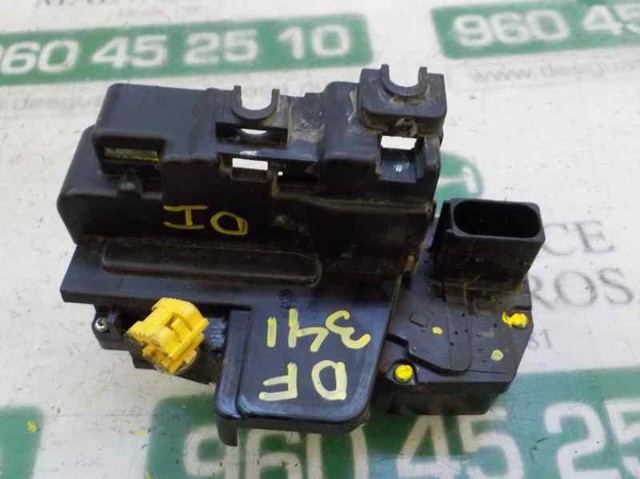 Fecho da porta dianteira esquerda Chevrolet Captiva 1 C100