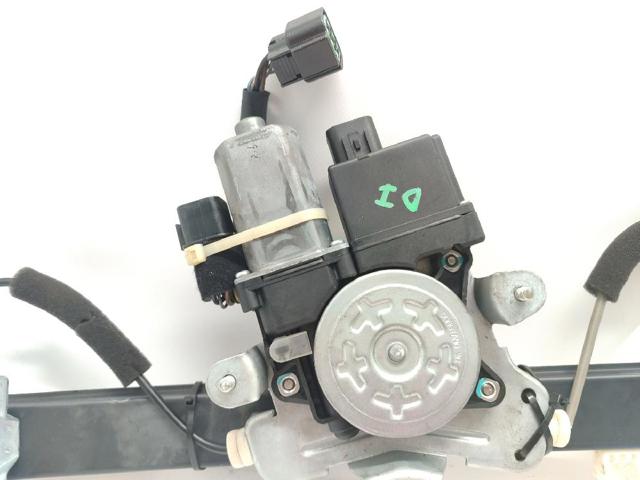 Mecanismo de acionamento de vidro da porta dianteira esquerda Chevrolet Captiva 1 C100