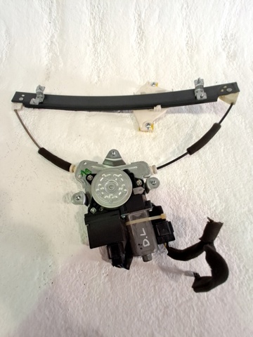 Mecanismo de acionamento de vidro da porta dianteira esquerda Chevrolet Captiva 1 C100