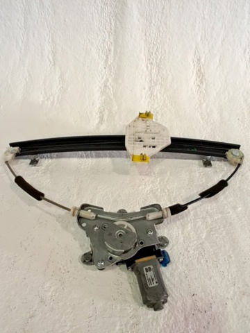 Mecanismo de acionamento de vidro da porta dianteira direita Chevrolet Captiva 1 C100