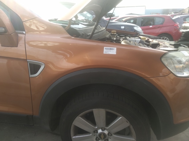 Pára-lama dianteiro direito Chevrolet Captiva 1 C100