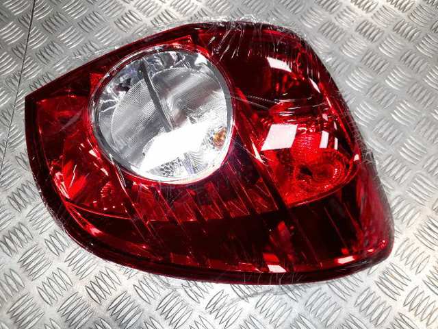 Sinal de parada traseiro adicional Chevrolet Captiva 1 C100