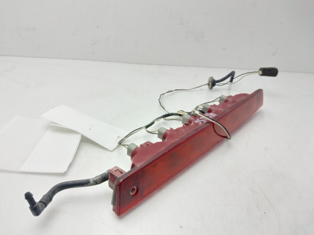 Sinal de parada traseiro adicional Chevrolet Captiva 1 C100