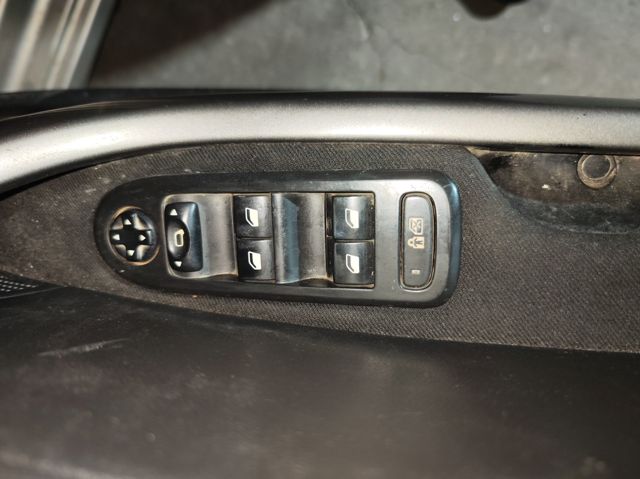 96644915XT PEUGEOT Кнопочный блок управления стеклоподъемником передний левый купить в Ирпень