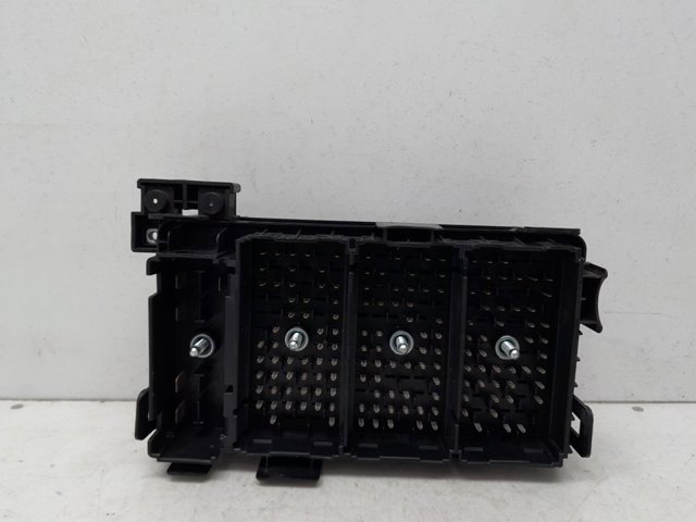 Unidade de dispositivos de segurança Chevrolet Epica 2 V250