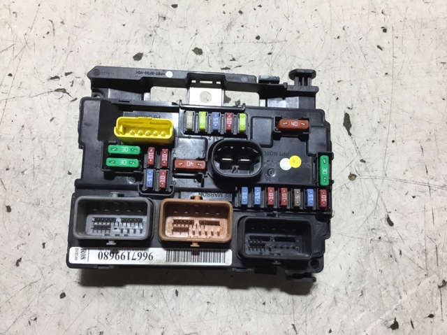 Unidade de dispositivos de segurança Citroen C3 2 A51