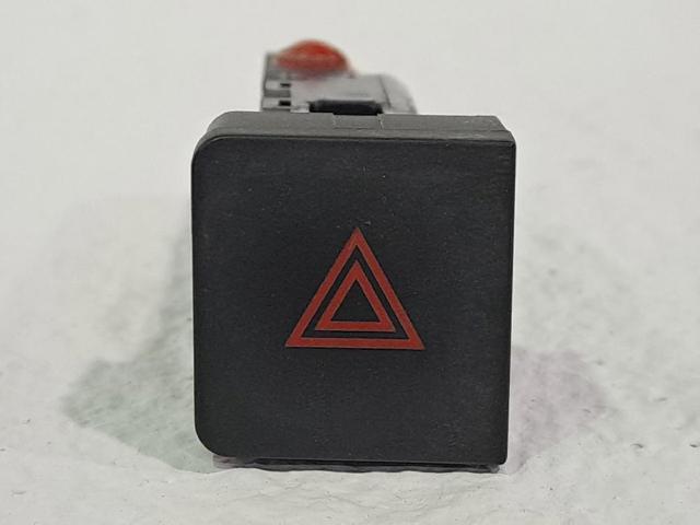 Botão de ativação do sinal de emergência Chevrolet Captiva 1 C100