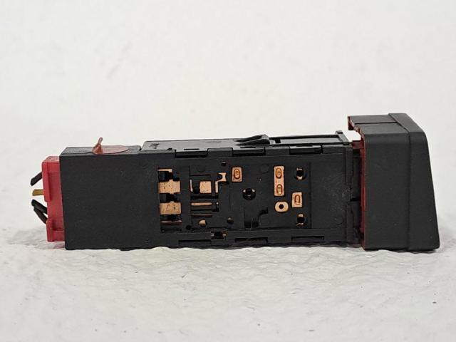 Botão de ativação do sinal de emergência Chevrolet Captiva 1 C100