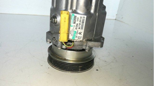 Compressor de ar condicionado para Peugeot 607 (S2) pacote de ébano / 0,05 - ... XFV 9671824180