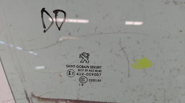 9673360680 Стекло двери передней правой купить Черновцы