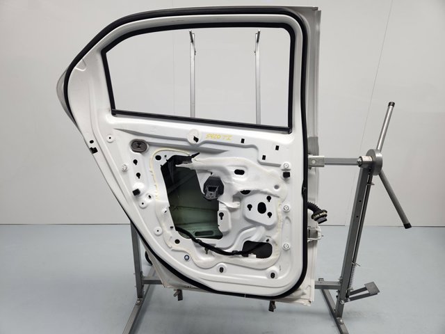 9675190980 PEUGEOT Панель-щека двери задней левой купить в Одесса