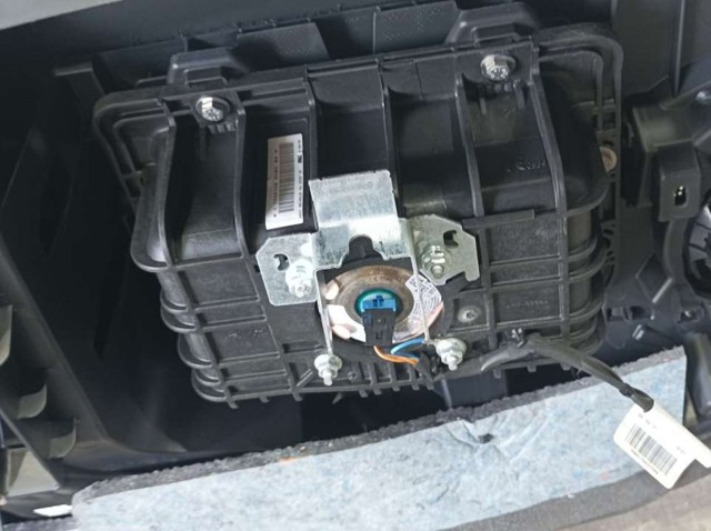 PEUGEOT 96753921ZD Подушка безопасности водителя в наличии Киев