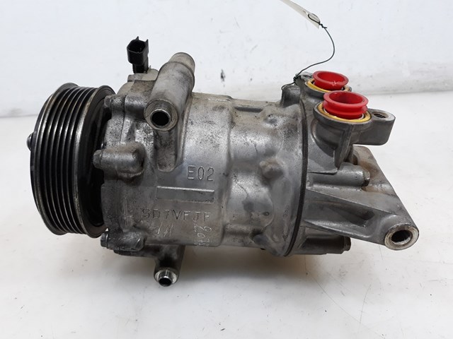 Compressor de ar condicionado para Citroen Jumper Combi (06.2006) 30 L1H1 HDI 130 FAP Club / 11.11 - 12.14 4h03 9676552680