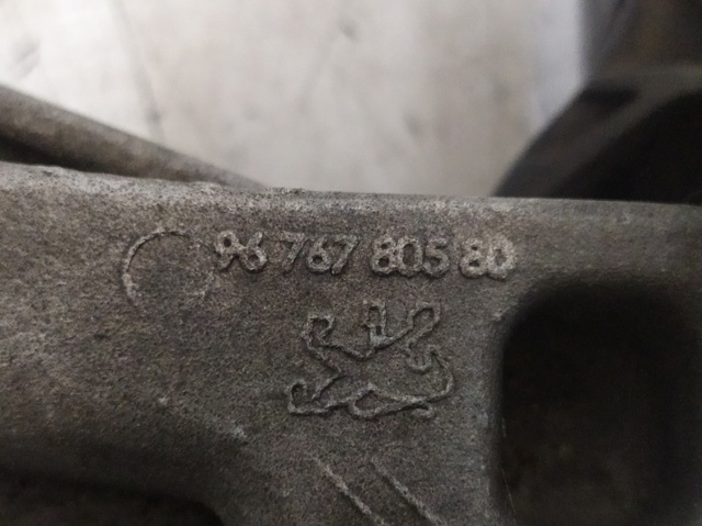 PEUGEOT 9676771080 Правая подушка двигателя в наличии Днепр