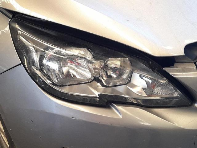 9677522980 PEUGEOT Правая фара купить в Киев