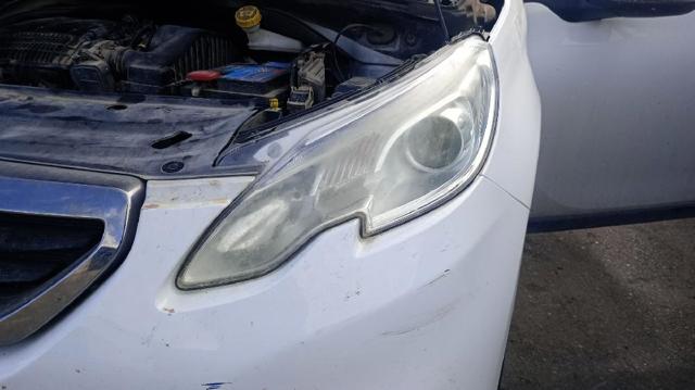 PEUGEOT 9677810180 Левая фара в наличии Ровно