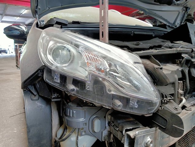 PEUGEOT 9677810280 Фара правая в наличии Тернополь
