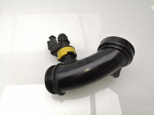 Cano derivado de ventilação de cárter (de separador de óleo) 9677815380 Peugeot/Citroen