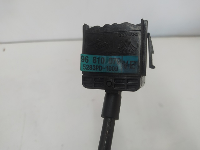 GM 96810070 Переключатель подрулевой правый в наличии Ровно