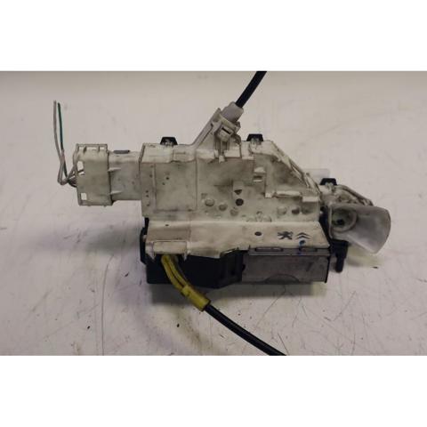 Fecho da porta dianteira esquerda 9681335380 Peugeot/Citroen